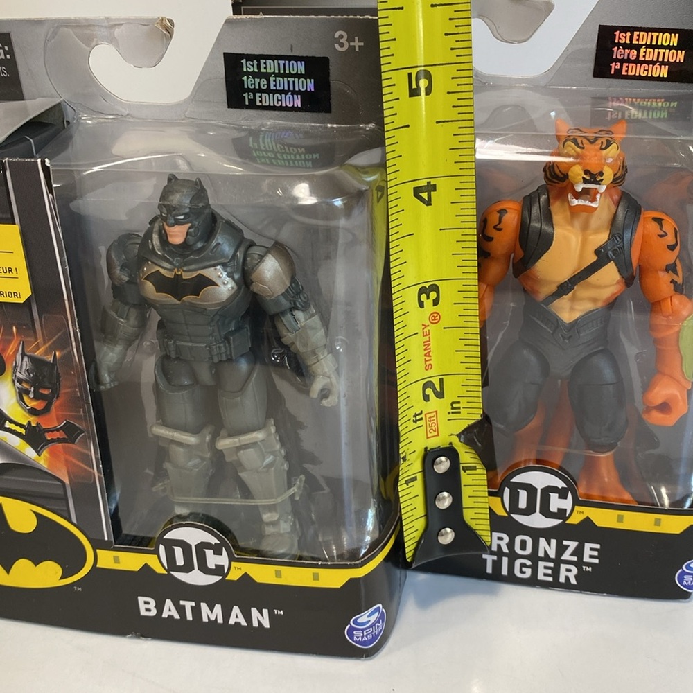 DC BATMAN THE CAPED CRUSADER - Picture 14 of 15